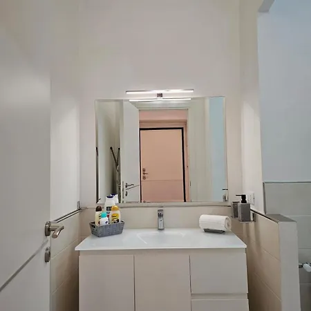 Sanbernardo Apartment, La Spezia